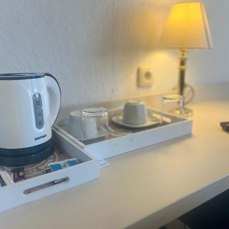 Hotel Pelikan Китцинген Экстерьер фото