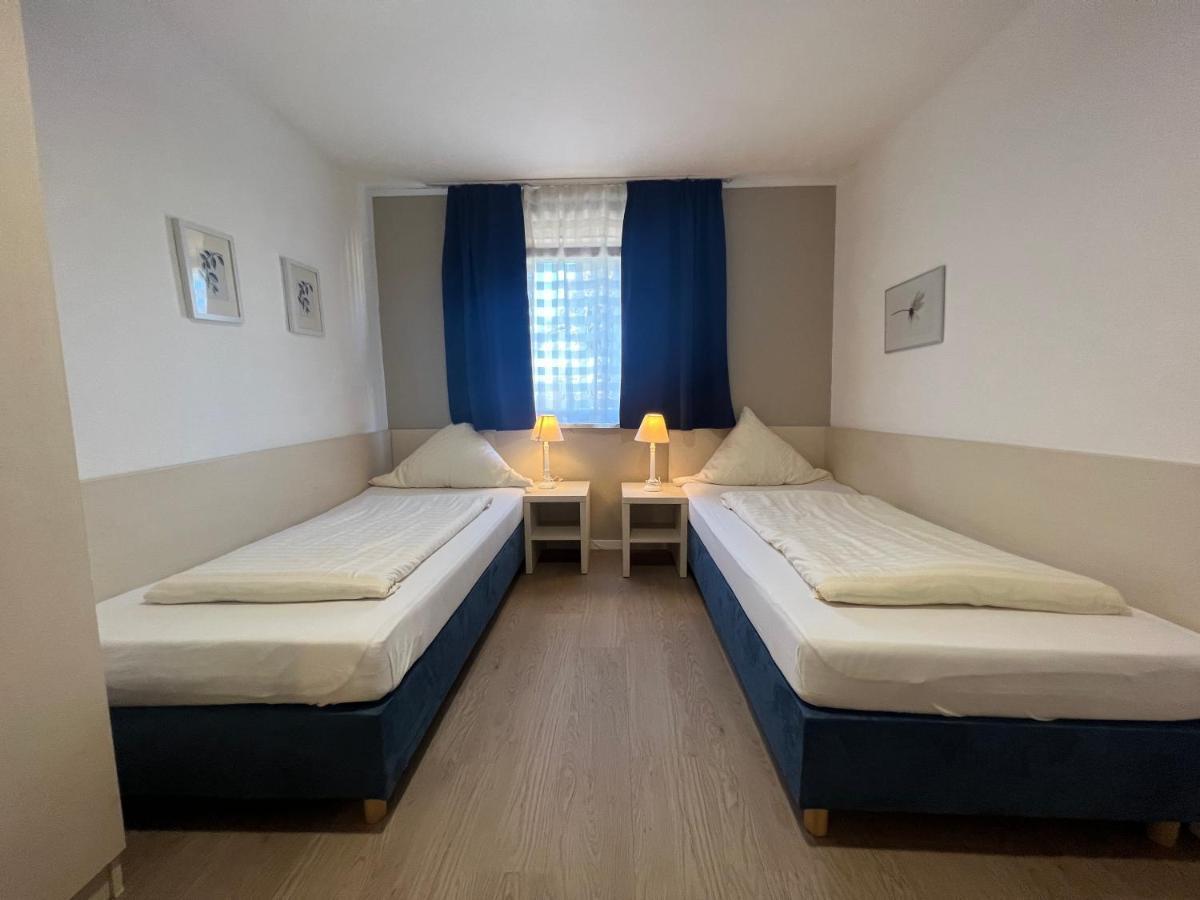 Hotel Pelikan Китцинген Экстерьер фото